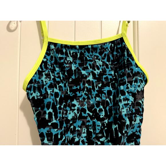 Speedo One Piece Size 4 Swim with Flaw - Picture 5 of 13